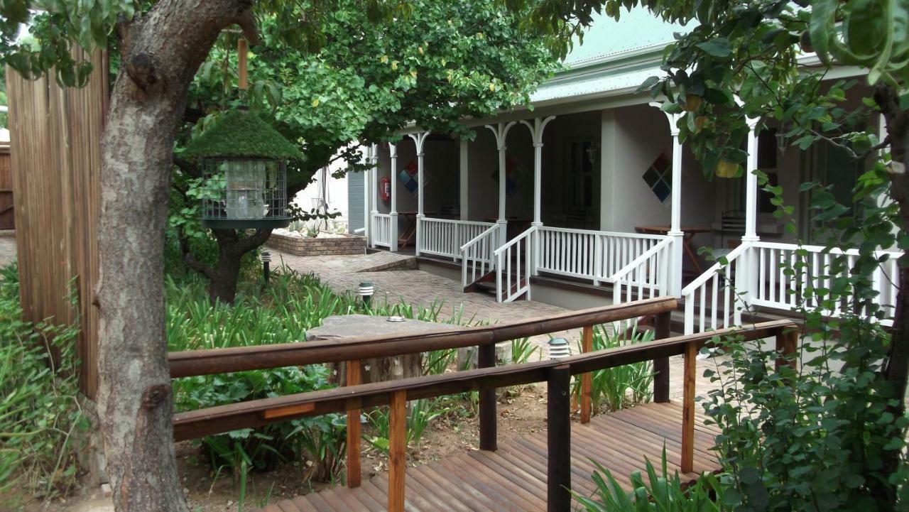 Housemartin Lodge & Self Catering De Rust Exterior photo